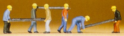 Preiser 79034 N Railroad Workers Carrying Railroad Ties (6)