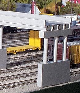Rix Products 162 N Scale Modern Highway Overpass -- 50' Deck w/Pier