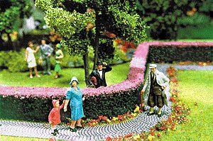 Scenic Express 512 O Scale Ornamental Hedges & Shrubbery -- Flowering Hedges (pink, lavender) 2 x 3/4 x 1/2"