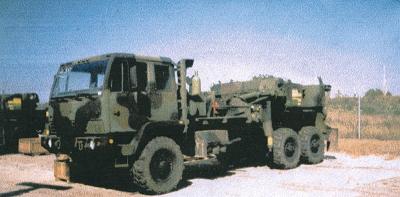 Trident Miniatures 81005 HO Scale Modern US Army - MTV Series Heavy Trucks -- M1089 5-Ton Capacity 3-Axle 6x6 Wrecker