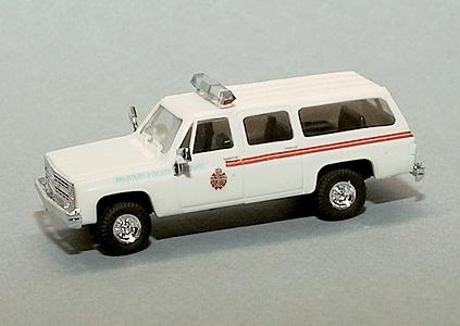Trident Miniatures 90351 HO Scale Chevrolet Suburban - Emergency - Police Vehicles -- Canadian Forces Military Police (white, Red Shield & Stripe)