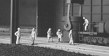 Walthers Scenemaster 6089 HO Scale Working People -- Blast Furnace Crew pkg(6)