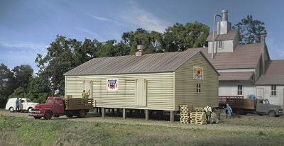 Walthers Cornerstone 3230 N Scale Co-Operative Storage Shed on Pilings -- Kit - 4-1/4 x 2-3/4 x 2-1/4" 10.6 x 6.8 x 5.6cm